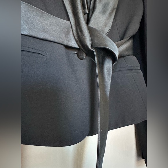 Alexander McQueen Vintage Black Satin-Lapelled Tuxedo Suit – Blazer + Trousers - Picture 7 of 16